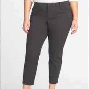 NWT Ankle Length Pixie Pants